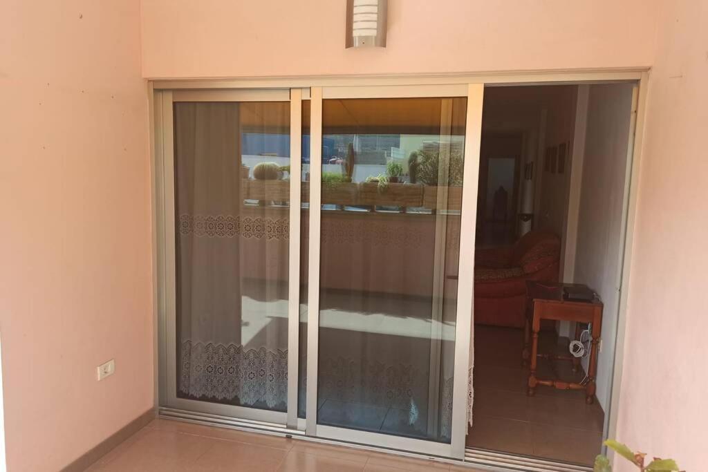 Spacious Apartment Just Few Steps Of The Ocean In La Caleta Costa Adeje  Luaran gambar
